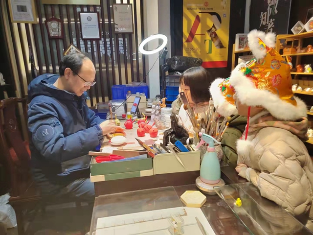 金陵工巧非遺展線傳承人活態(tài)展演 (3).jpg